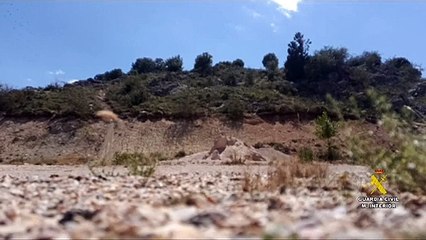 La Guardia Civil detona en Recuerda (Soria) dinamita hallada en una casa