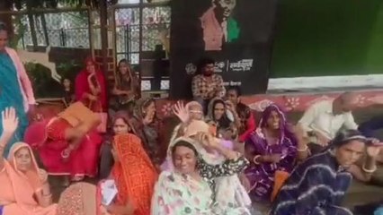 देवास: प्रांतीय महिला स्व सहायता समूह की तीसरे दिन भी हड़ताल जारी