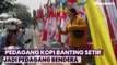 Jelang HUT ke-78 RI, Pedagang Kopi Banting Setir Jadi Pedagang Bendera Merah Putih