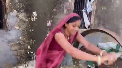 kam Karta Jor Ave Cute Couple - Village lifestyle - Apu Volg