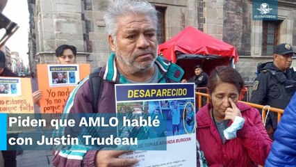 Familiares de mexicano desaparecido en Canadá, se manifiestan en Palacio Nacional