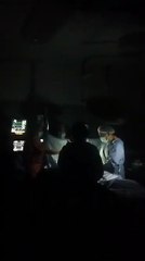 En el Hospital Durand terminaron de operar con la luz de los celulares