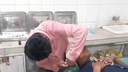 बदायूं: दबंगों ने ढाया कहर, मां बेटे को बेरहमी से पीटकर किया लहूलुहान