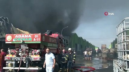 Adana'daki tesis ve fabrika yangınına havadan ve karadan müdahale ediliyor