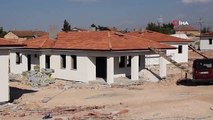 Deprem bölgesi Malatya'da köy evleri yapımında sona gelindi