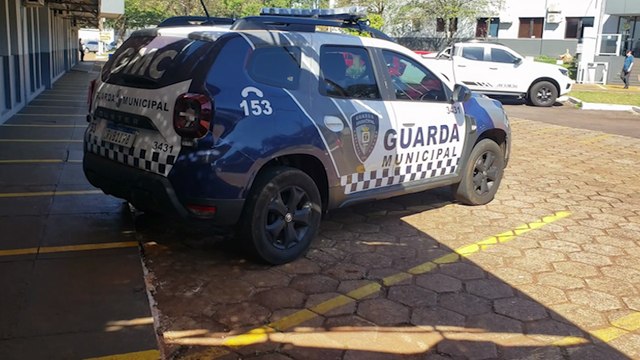 Com criança de colo, mulher é agredida e caso vai parar na delegacia