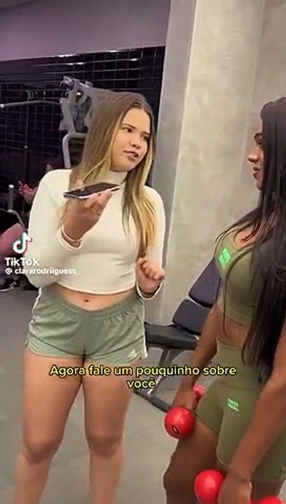 Alagoana trans arranca elogios na web em desafio com tiktoker na academia