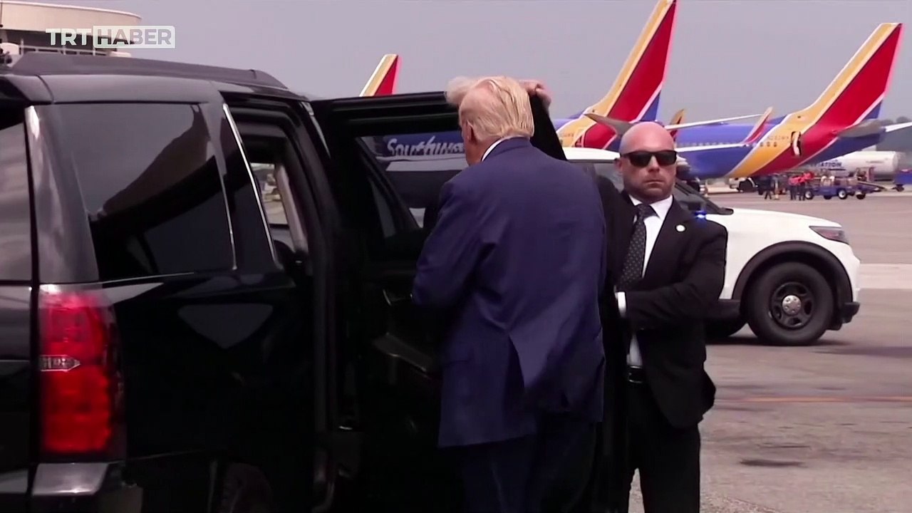 Trump hakim karşısına çıkmak üzere adliye binasına geldi
