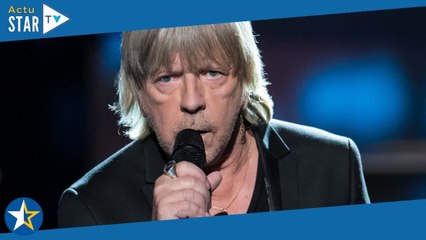 Renaud : Sa maison de toutes les couleurs située dans un village de pêcheurs