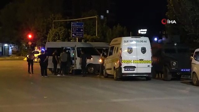 Muş'ta şüpheli paket fünye ile patlatıldı