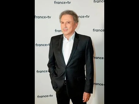 Michel Drucker attaqué par une guêpe en plein milieu des “Enfants de la télé”