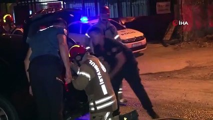 2 voitures sont entrées en collision frontale à Eyüpsultan： 3 blessés graves