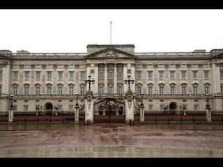 Le prince Harry exclu de la famille royale a "dépassé les bornes", selon des informateurs