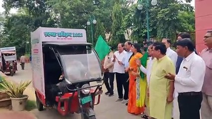 स्वच्छता को लेकर कर रहे जागरूकता