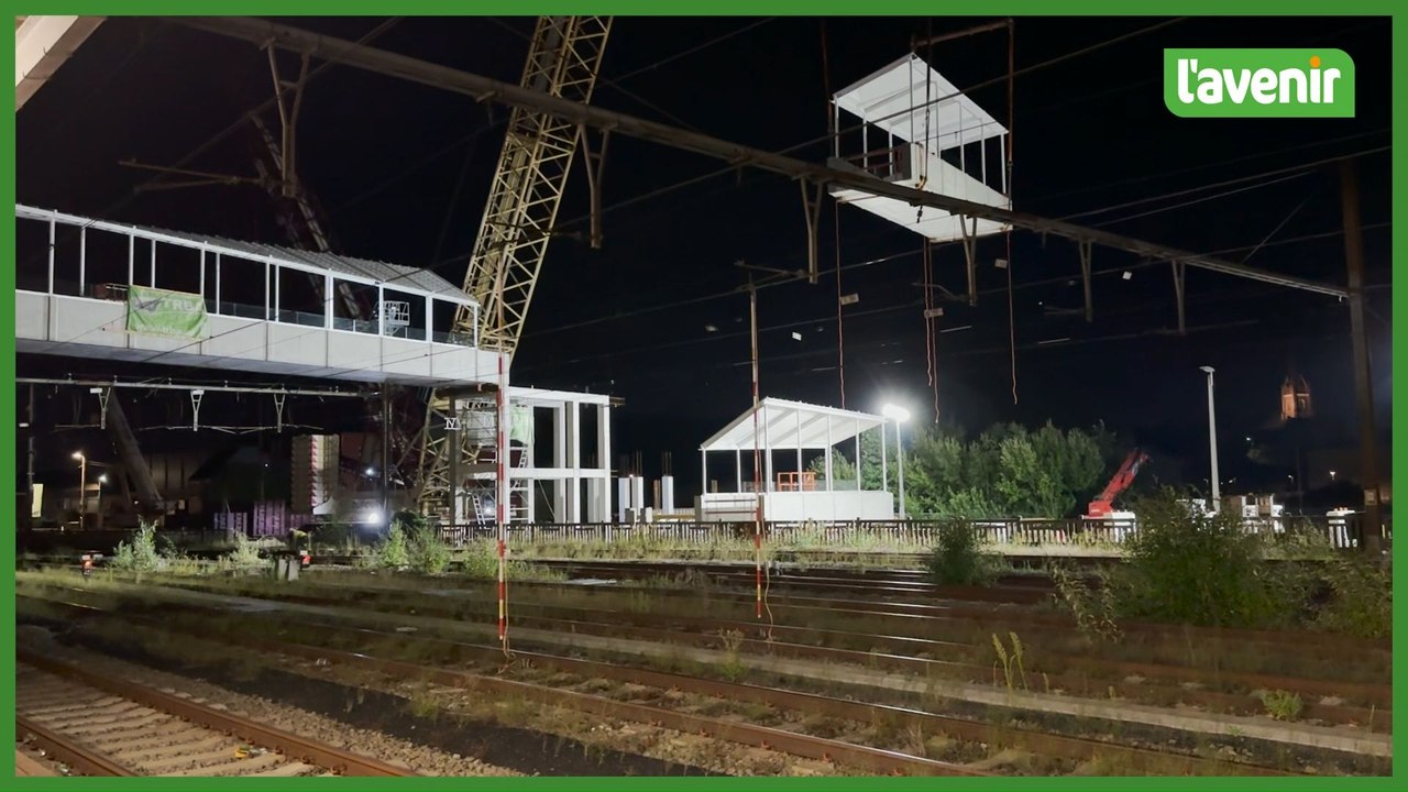 Gare de Mouscron : suite de la pose de la passerelle