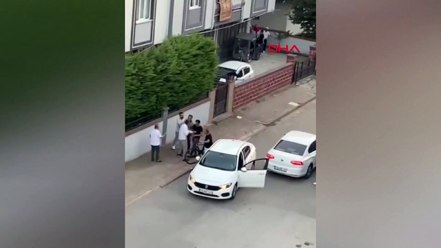 Trafik kavgasını ayırmak isterken bıçaklandı