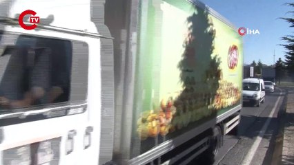 Kayseri'de zincirleme kaza... 3 servis aracı çarpıştı: 10 yaralı!