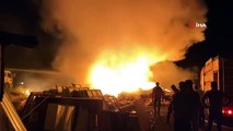 Konya'da kereste deposu alev alev yandı