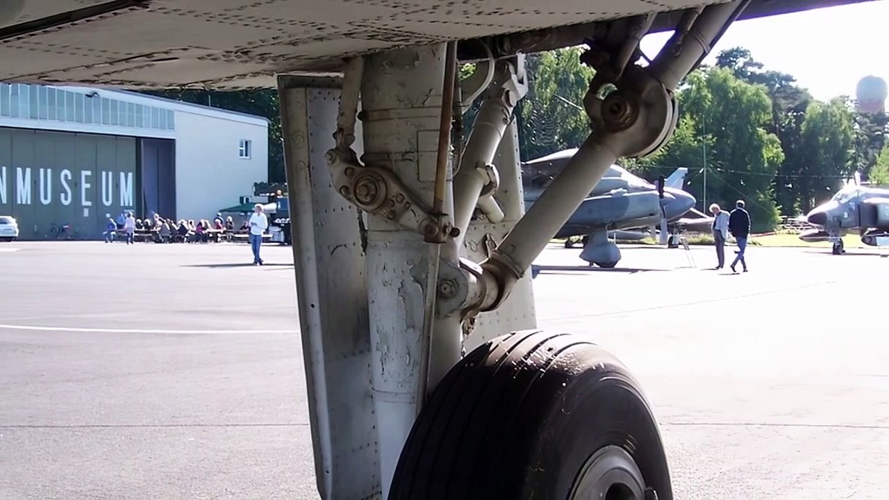 Gannet AS.4 - aircraft - HD