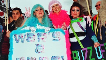 Peace Rally London 2008 to Music Cara Means Friend