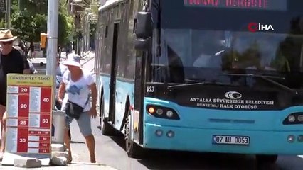 Dev afişler de işe yaramadı: 20 bin TL maaşa kimse dönüp bakmadı!