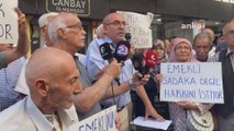 Elazığ'da emekliler maaş zamlarını portesto etti