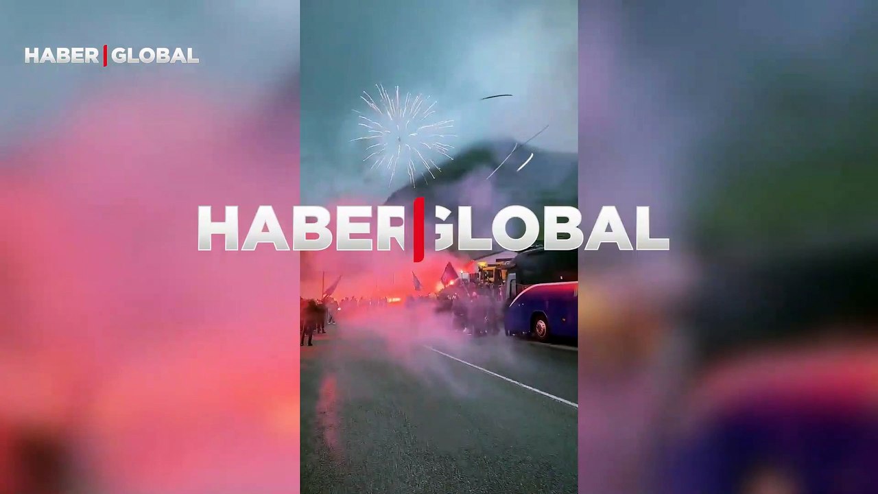 EFA Şampiyonlar Ligi'nde tur atlayan Faroe Adaları ekibi Kİ Klaksvik, kasabada coşkuyla karşılandı