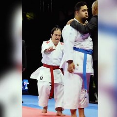 Şampiyon olan down sendromlu sporcu rakibinin elini kaldırdı, Dünya bir dakikalığına güzelleşti