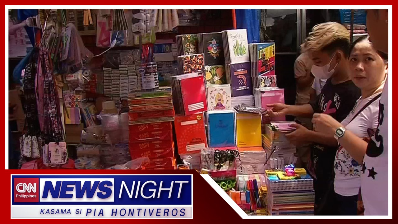 Ilang mga magulang namimili na ng school supplies sa Divisoria | News Night