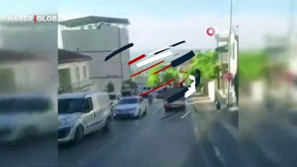 Hayatlarını hiçe sayarak resmen ölüme meydan okudular! Tehlikeli düğün konvoyu amatör kameraya yansıdı