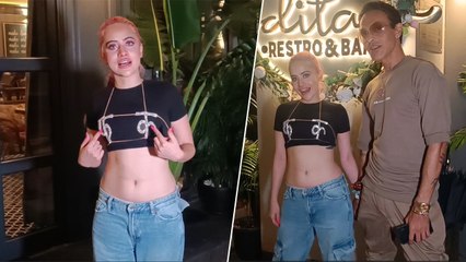 Uorfi Javed ने Paps के साथ किया ऐसा मजाक, लगाए अजीब इल्जाम, Funny video viral! FilmiBeat