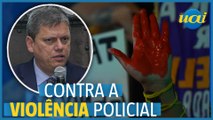 Tarcísio é alvo de protesto contra a violência policial em SP