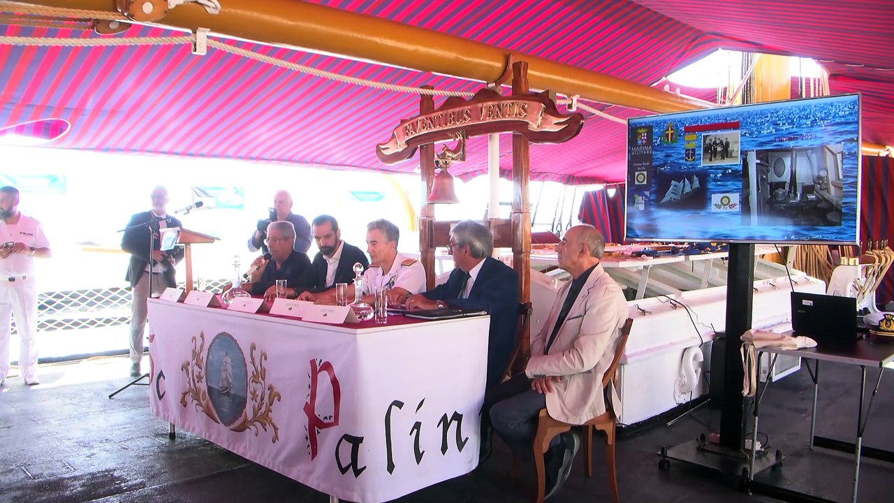 Sbarco Don Giovanni, in porto a Messina la nave Palinuro
