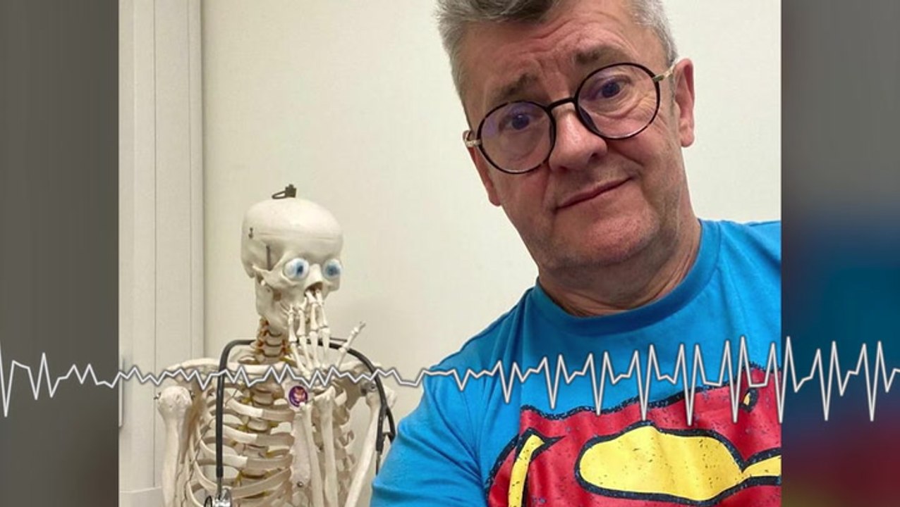 Comedian Joe Pasquale rushed to hospital after...
