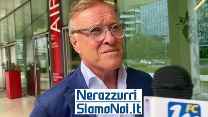 L'agente di Lautaro all'uscita dalla sede dell'Inter