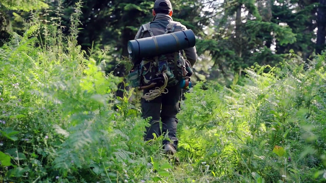 2 DAYS SOLO DEEP FOREST BUSHCRAFT CAMP PART- 1 SHELTER IN FOREST TURKISH ARMY LAVVU PONCHO