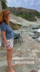 Sur l'une d'entre elle, elle compare même la Corse à la Bretagne !Les vacances de Léa Salamé sur Instagram.