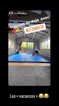 ltximista Lizarazu de passage en France a partagé une vidéo avec son père Bixente Lizarazu le 4 août 2008.