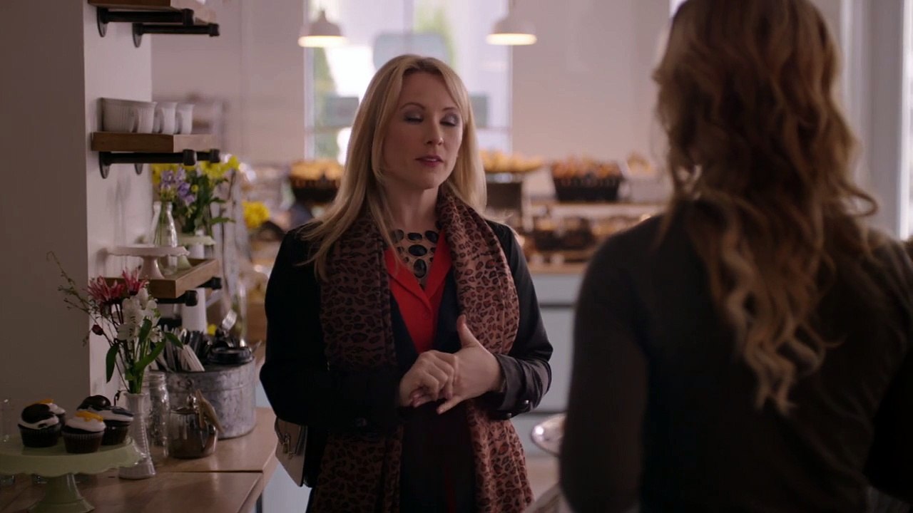 Petits meurtres et pâtisserie : La Recette du crime Bande-annonce (RU)