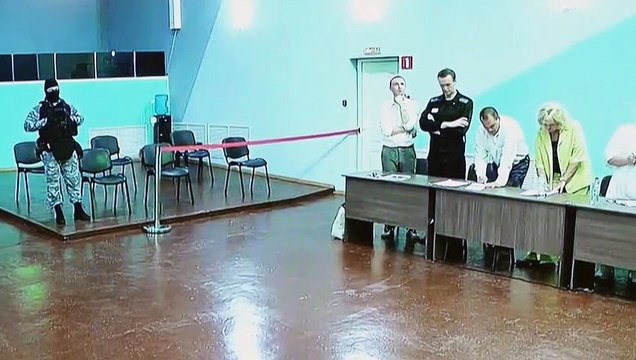 Justiça russa condena opositor Navalny a outros 19 anos de prisão