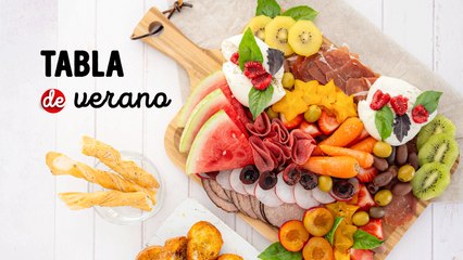 Cómo hacer una deliciosa tabla de verano con carnes, quesos y frutas