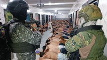 Encuentran armas y droga en oficinas de los administradores de una cárcel en Ecuador