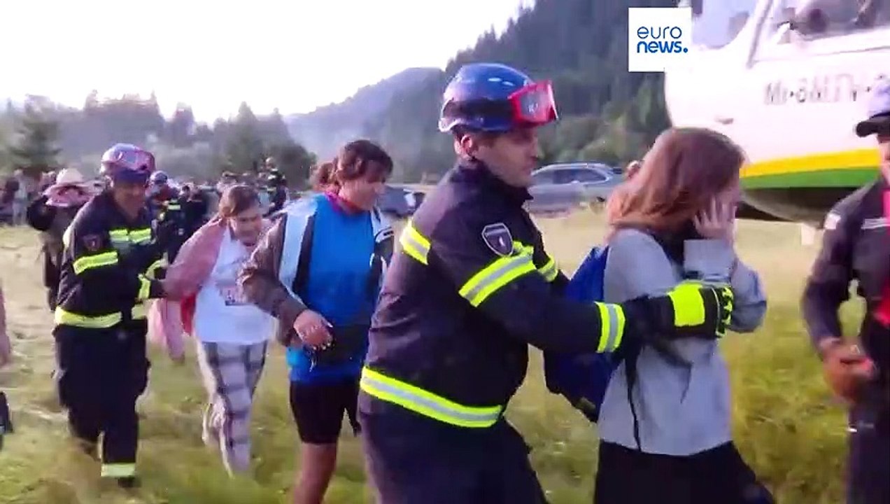 Enormer Erdrutsch in Georgien: Überlebende steckten stundenlang im Schlamm fest