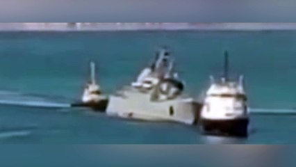 Буксирування десантного корабля РФ