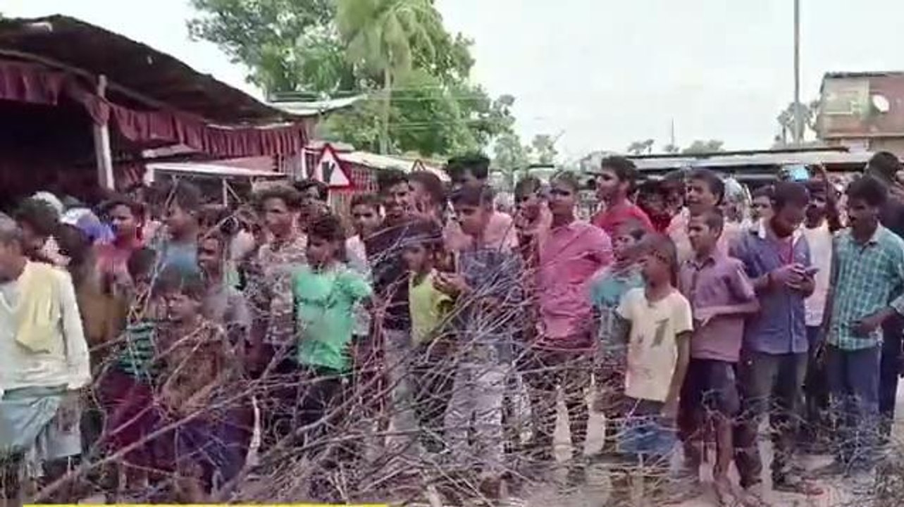 बांका: बिजली की अनियमित आपूर्ति पर भड़के ग्रामीण, घंटो तक किया सड़क जाम
