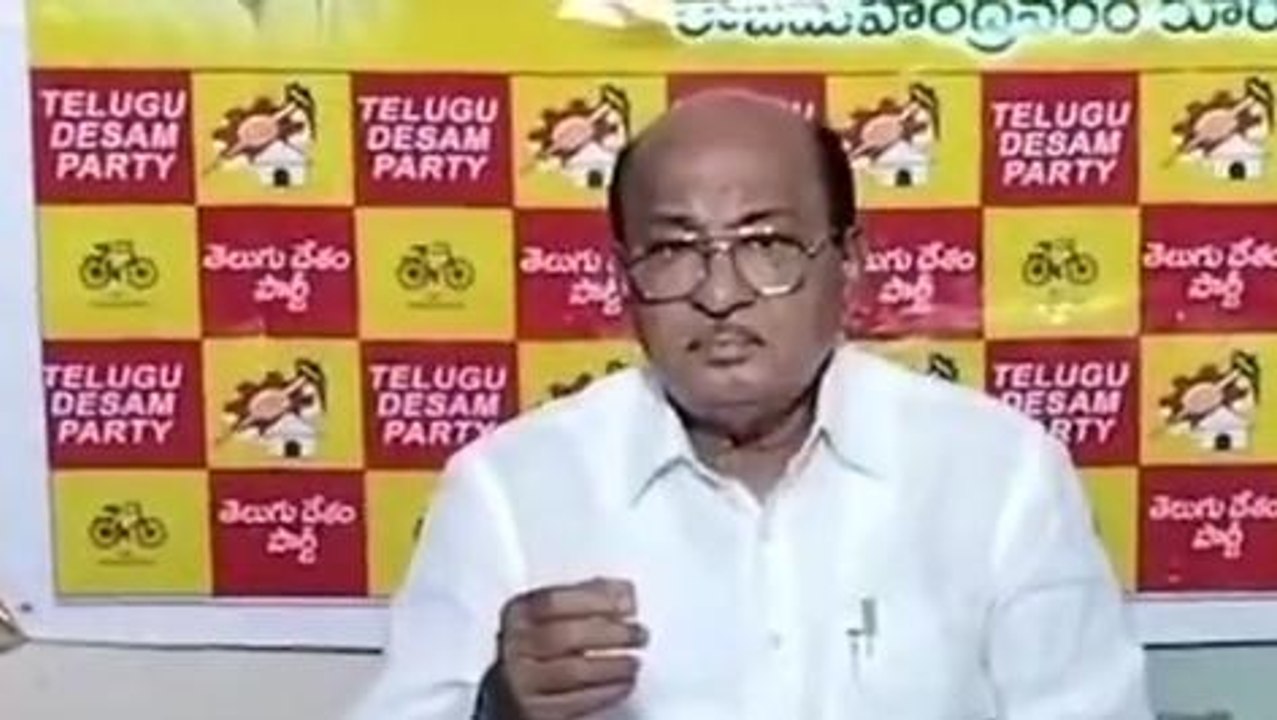 తూర్పు గోదావరి జిల్లా: "తరిమి కొట్టాల్సి వస్తుంది.. జాగ్రత్త"