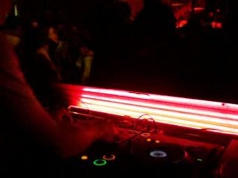 dj squal @ le lieu unique Nantes