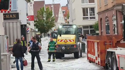 Winterdiensteinsatz im Sommer: Hagelberge in Reutlingen