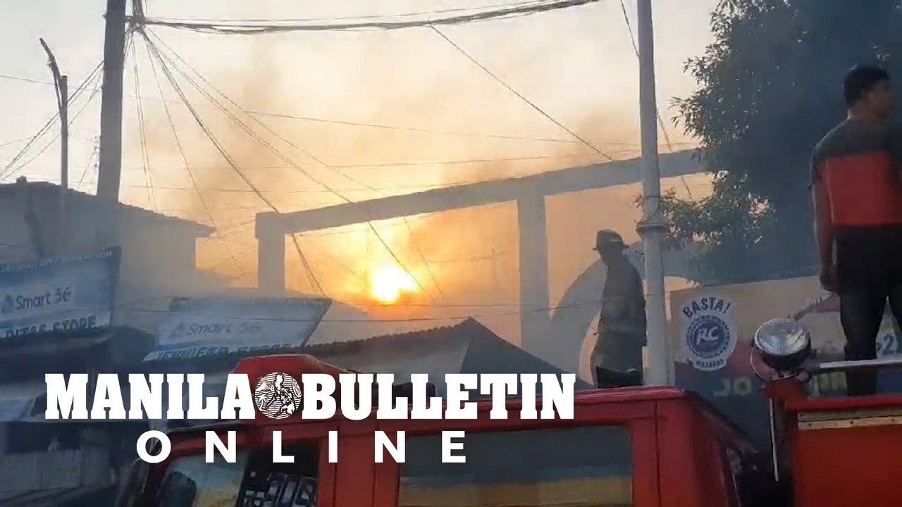 Fire rages in Intramuros as it reaches 4th alarm - video Dailymotion