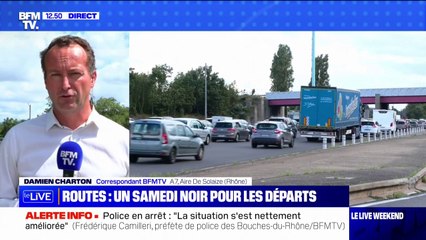 À la mi-journée, le trafic est toujours aussi dense, surtout sur l'autoroute A7 en direction de Valence